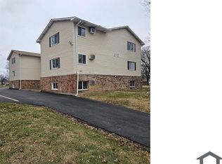612 W Macon St APT 1, Decatur, IL 62522
