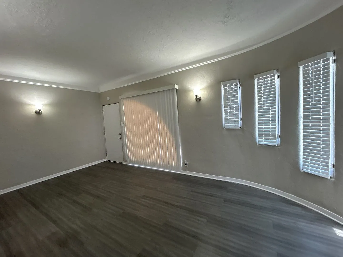 335 Junipero/2215 Bermuda Long Beach, Ca 90814 — Photo 4