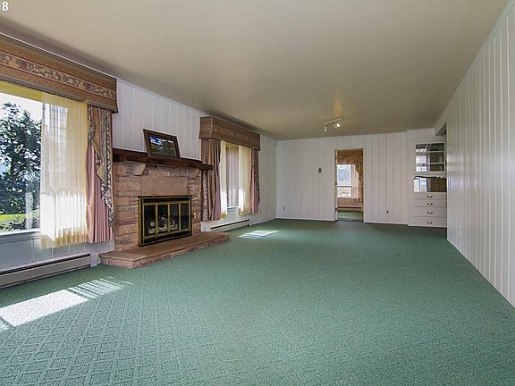 2nd image of 1435 Quail Ln