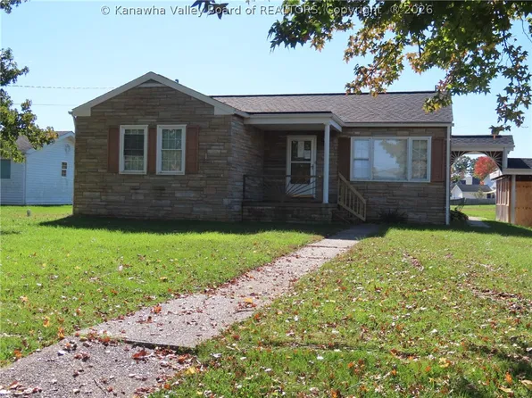 139 Elm St, Winfield, WV 25213