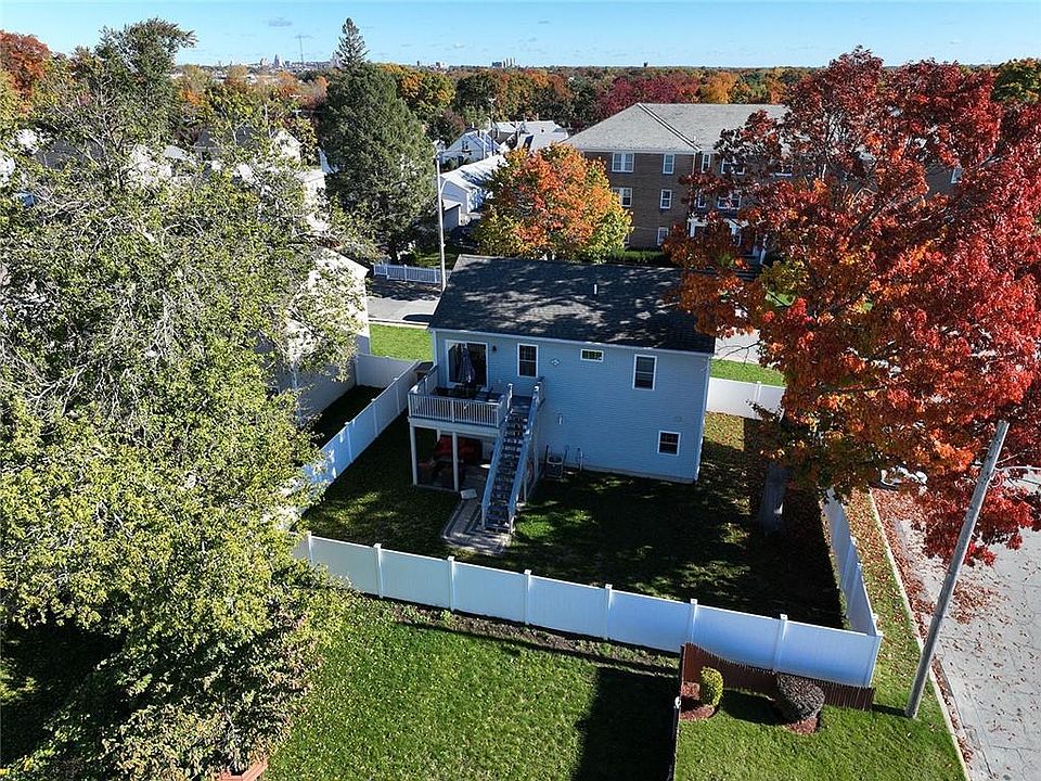 223 Crescent Ave, Cranston, RI 02910 Zillow