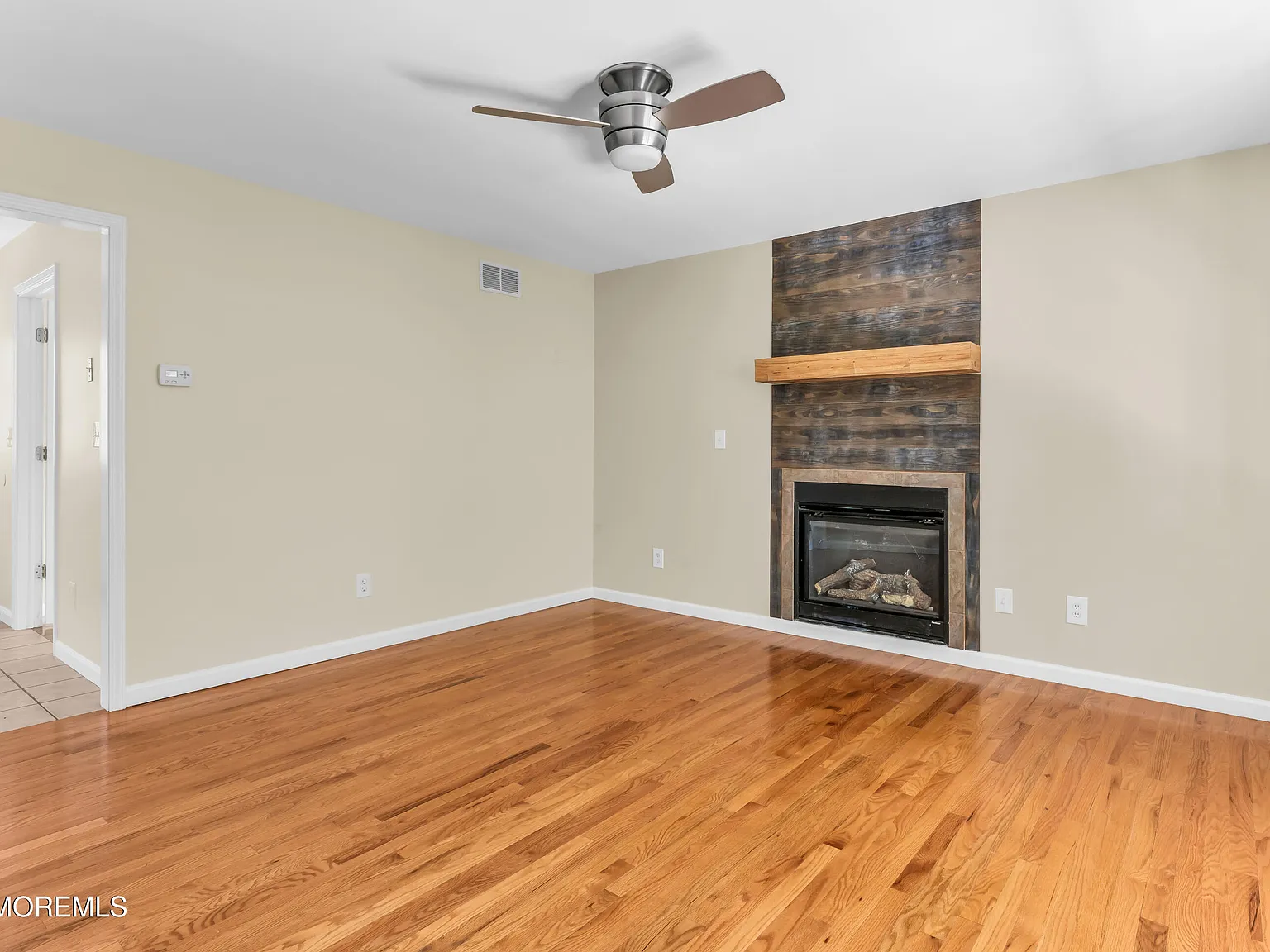 3 bed, 1132 sqft, $3,200 — Photo 3