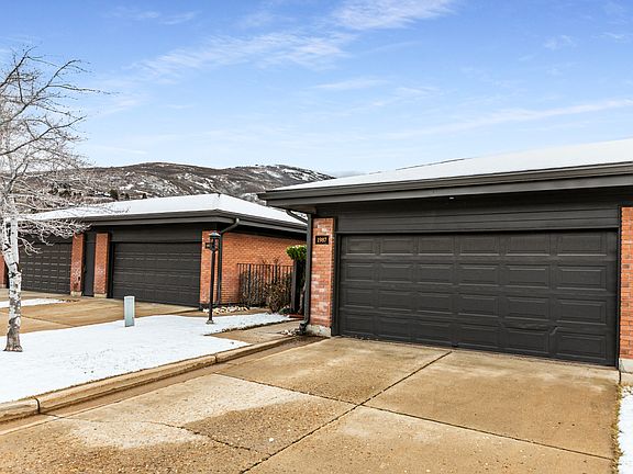 3rd image of 1987 Mapleview Dr