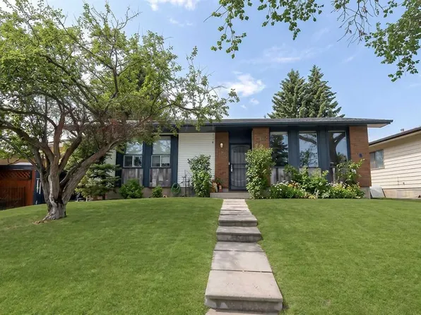 3523 E 48th St NE, Calgary, AB T1Y 1S3
