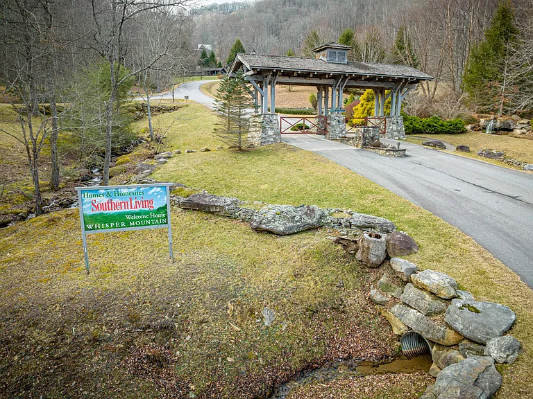 287 Whisper Mountain Dr — Photo 16