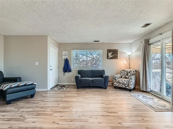 9943 Croke Drive, Denver, CO 80260