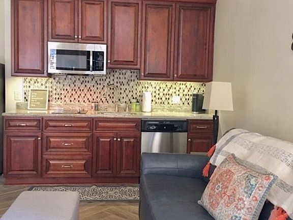 3rd image of 724 Saint Philip St APT C