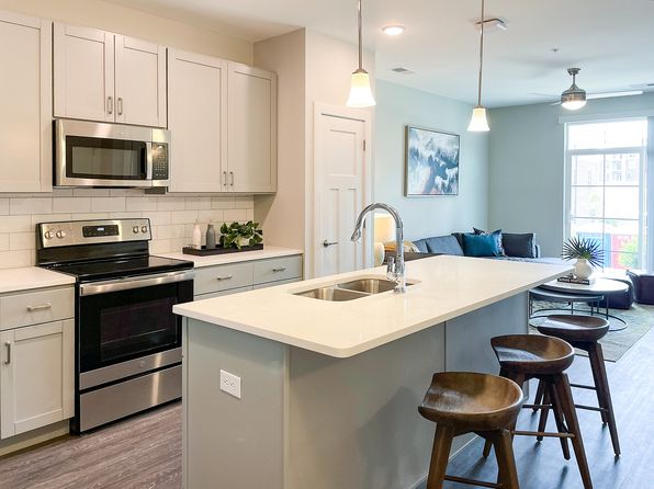 3011 S Rogers St #9-312