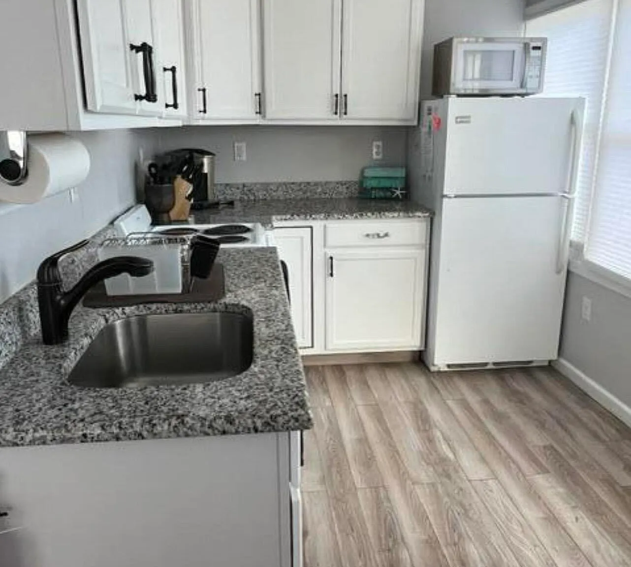 2 bed, 540 sqft, $1,900 — Photo 4