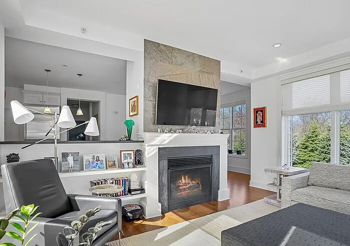77 Havemeyer Ln #77 — Photo 9