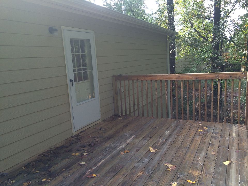 2nd image of 1503 Sycamore Dr NW