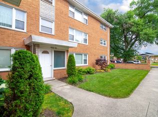 6935 W 64th Pl #1A, Chicago, IL 60638