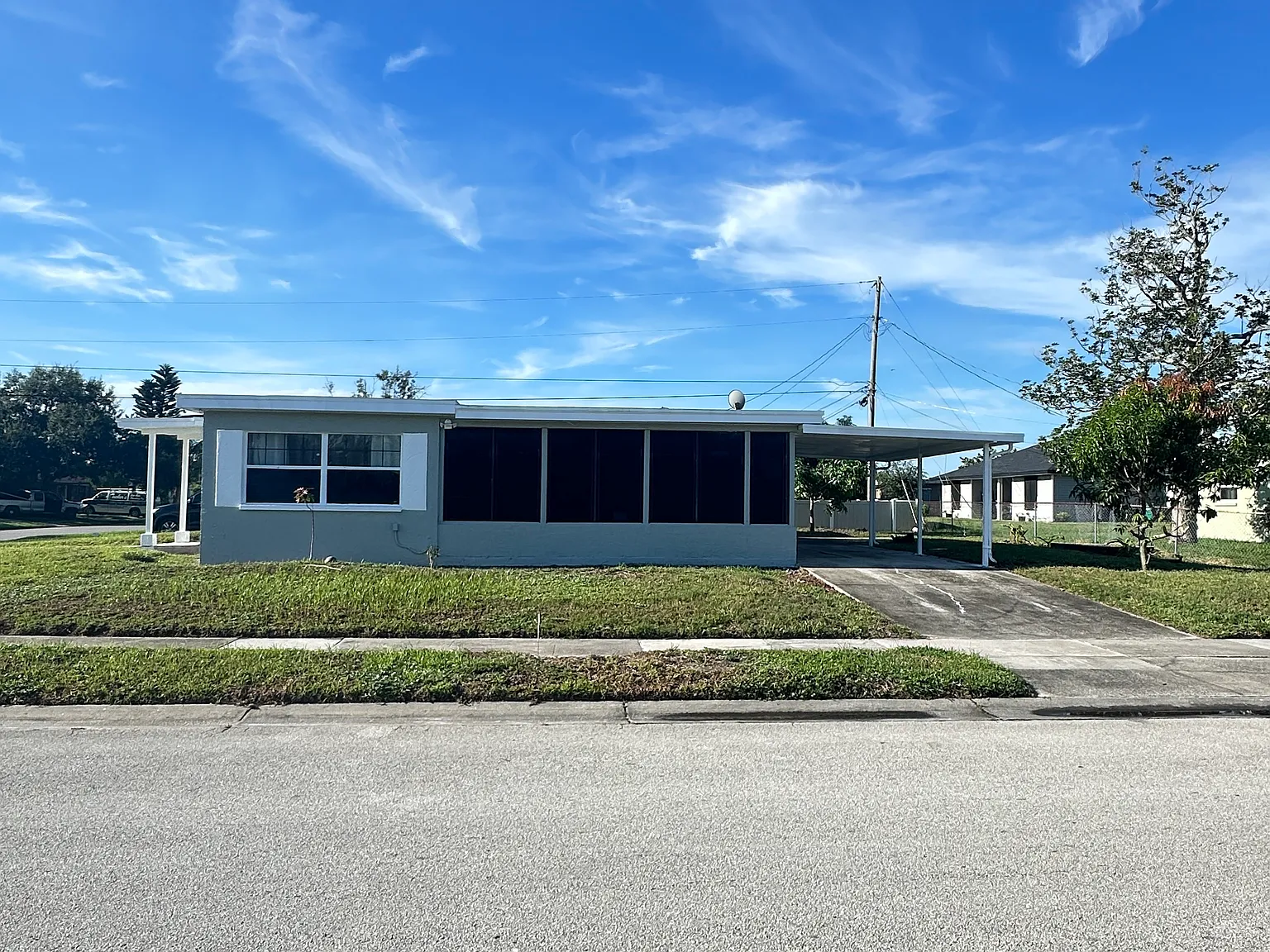 4 bed, 1322 sqft, $2,200 — Photo 3