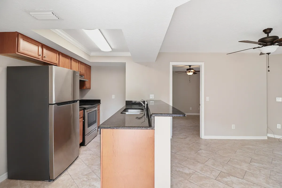 Building Photo - 2625 Heathcote Dr #2623