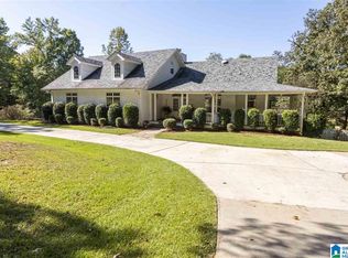 597 Dogwood Lakes Dr, Chelsea, AL 35043