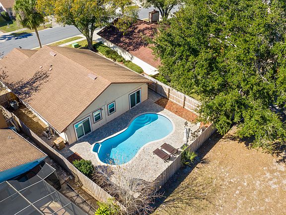 3rd image of 1216 La Mesa Ave