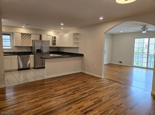 89 Sumo Village Ct, Newark, NJ 07114