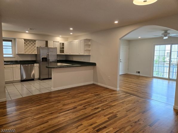 89 Sumo Village Ct