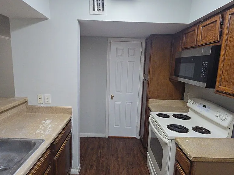 14600 Fonmeadow Dr #1700 — Photo 20