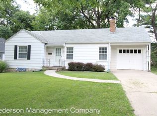 5212 Sherwood Dr, Roeland Park, KS 66205