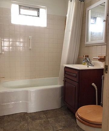 4th image of 3533 N Ozark Ave