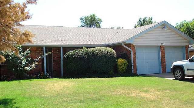 Home for Sale in Yukon, Oklahoma $123,500