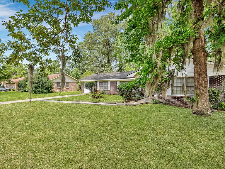 12473 Northwood Rd — Photo 3