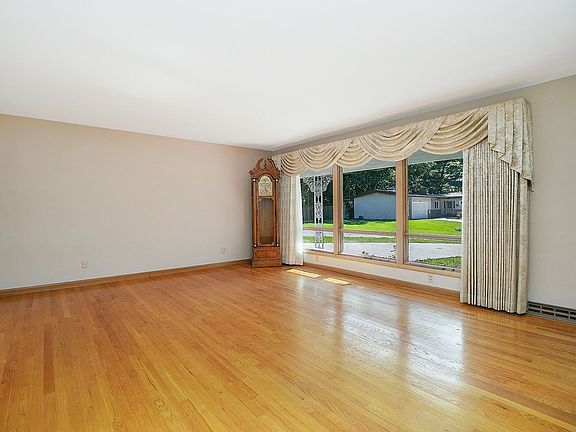 2nd image of 2603 4th Street Ct