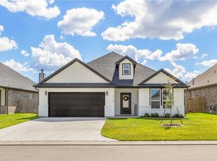 2905 Goldberg Dr, Bryan, TX 77808
