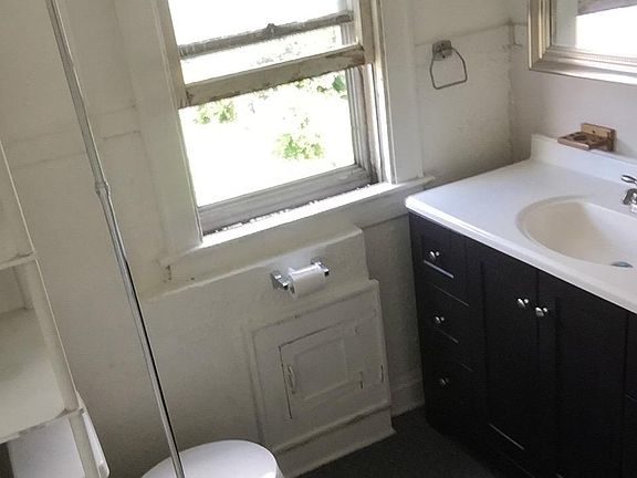 5th image of 512 Frebis Ave