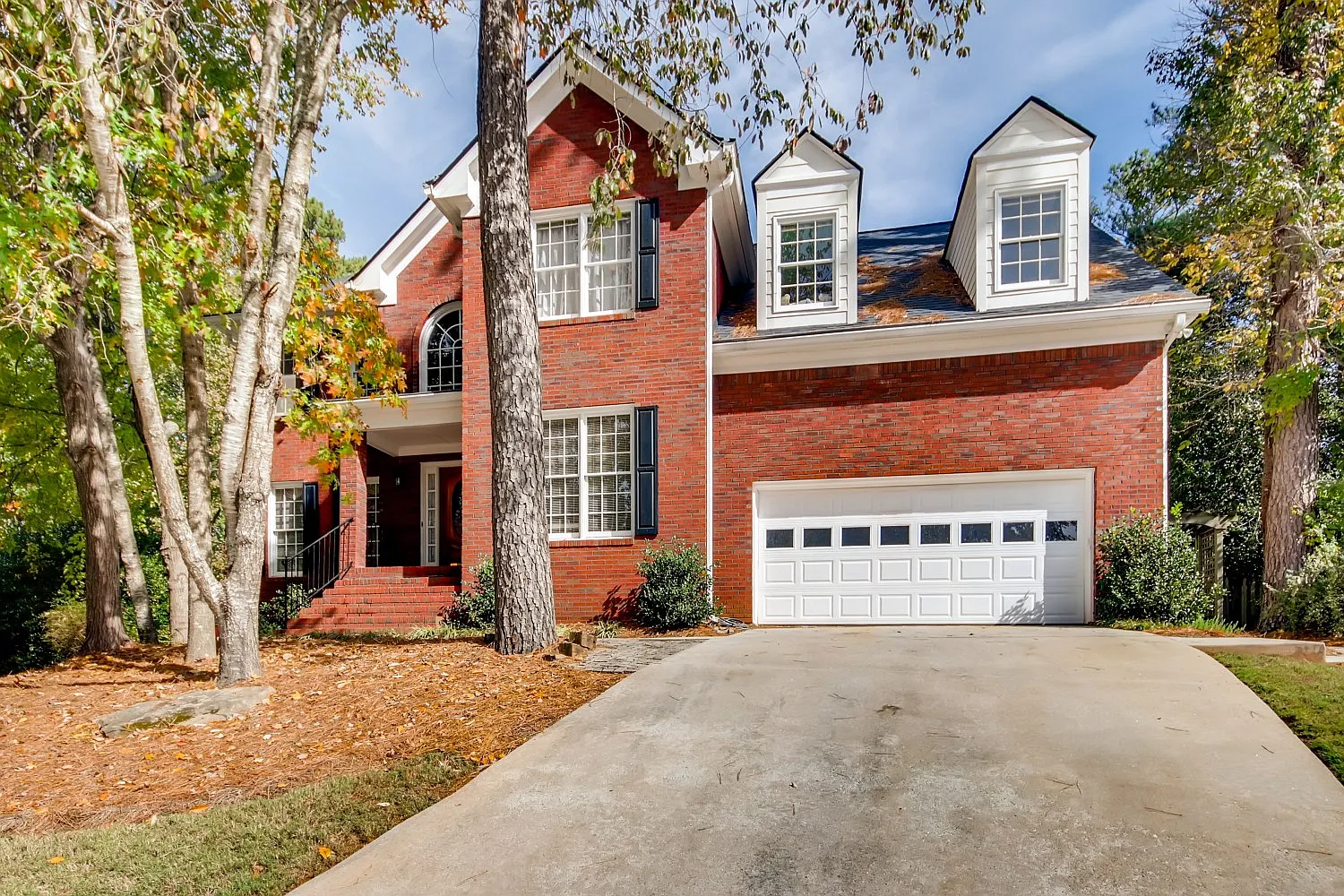 1361 Pinshyre Ct photo 1