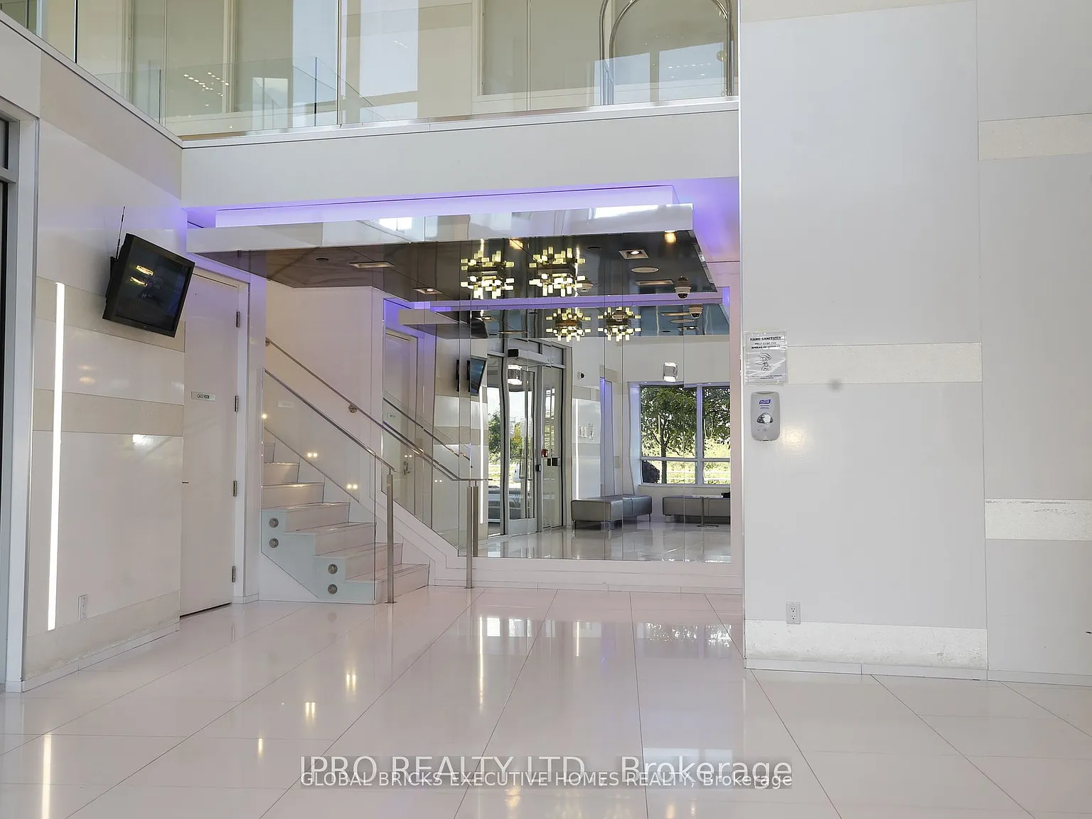 2 bed, $2,600 — Photo 4