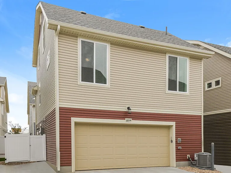 18574 E 47th Pl — Photo 21