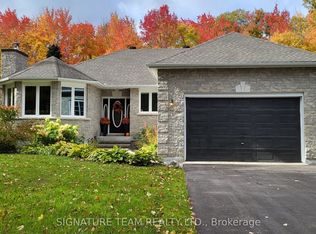 165 Sufian Rd, Laurentian Valley, ON K8A6W6