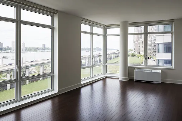 Rented by BLU Real Estate | media 7