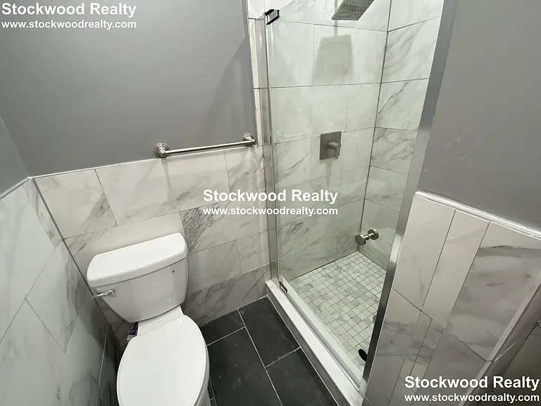 25 Hinckley St #3 — Photo 16