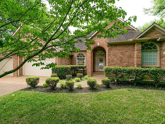 2nd image of 2753 Wiltshire Ct