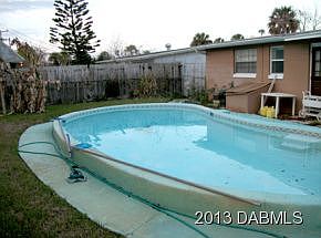 2nd image of 858 Derbyshire Rd