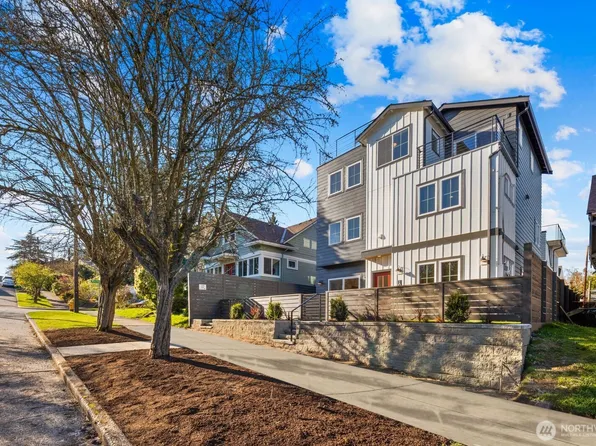 1004 N 48th Street, Seattle, WA 98103