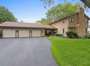 520 E Peckham St, Neenah, WI 54956
