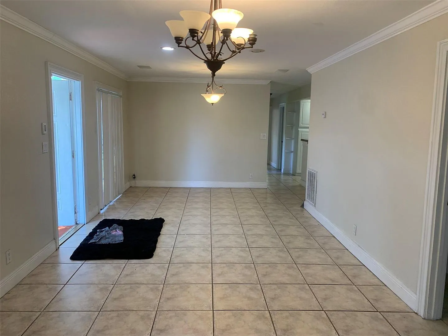 907 SW 78th Avenue, North Lauderdale, FL 33068 — Photo 3