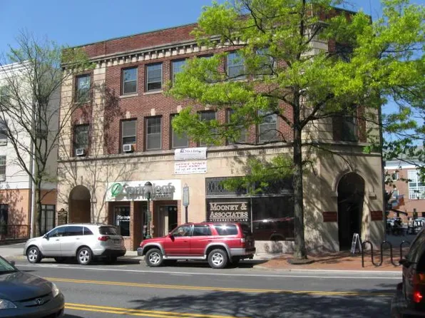 8 S Hanover St APT 303, Carlisle, PA 17013