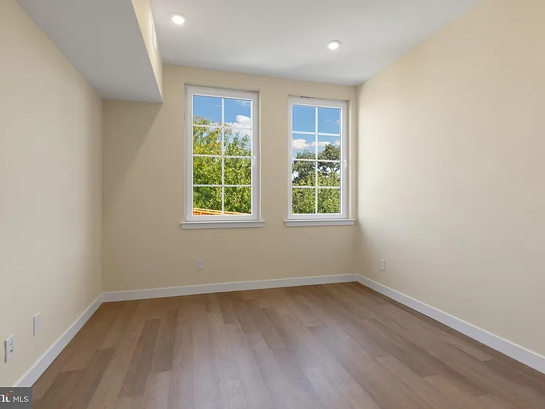 1701 S 4th St #203 — Photo 7