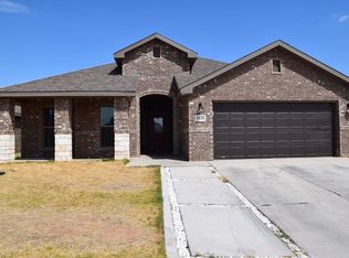 1111 Lasso Ln, Midland, TX 79705