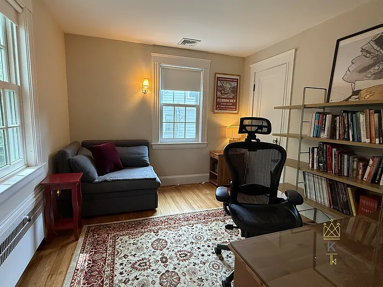 24 Beverly Rd — Photo 17