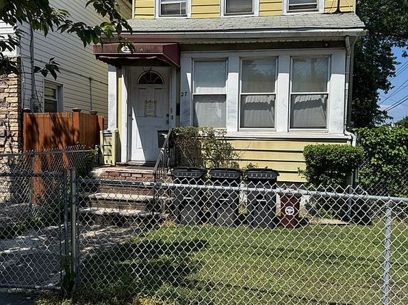 27 Osgood Ave