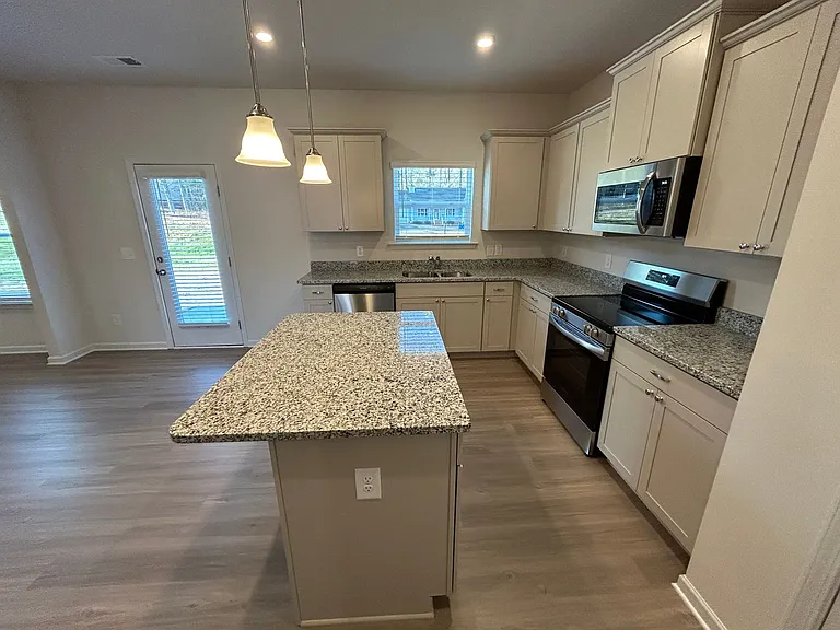 15 Longbrook Dr — Photo 7