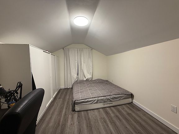 3rd image of 148 Amherst St Floor 3