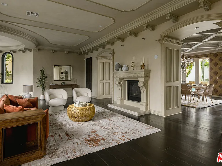 4705 Los Feliz Blvd — Photo 3