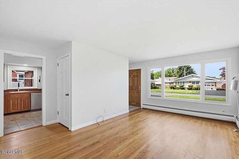 5th image of 3 Westford Street